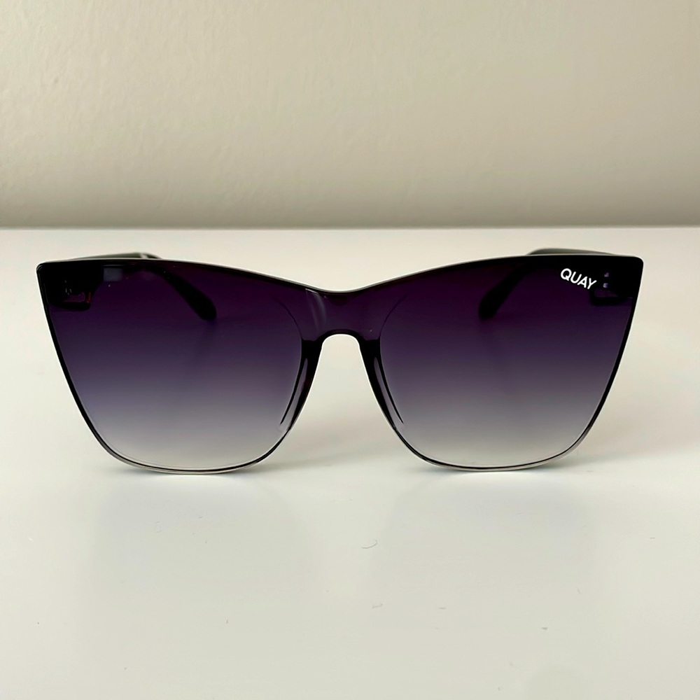 New Quay Australia ‘Come Thru’ Sunglasses